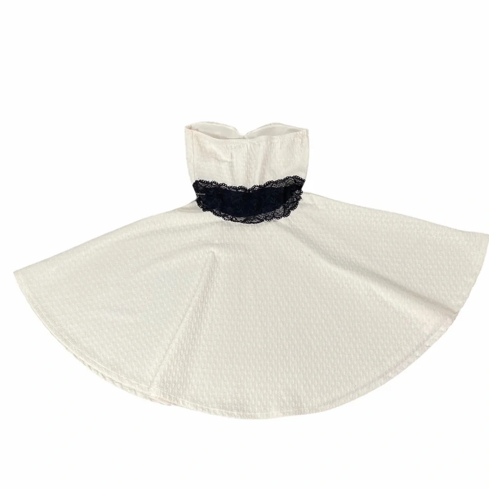 Heart Shaped Strapless Skater Dress - Picture 4 of 5